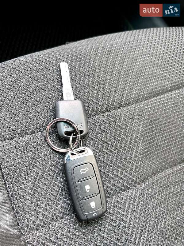 Универсал Skoda Octavia 2002 в Житомире