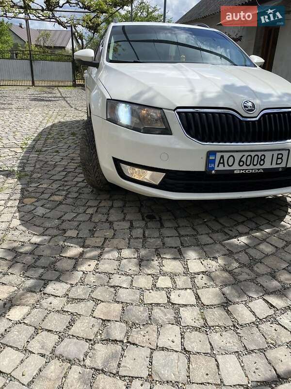 Універсал Skoda Octavia 2013 в Хусті
