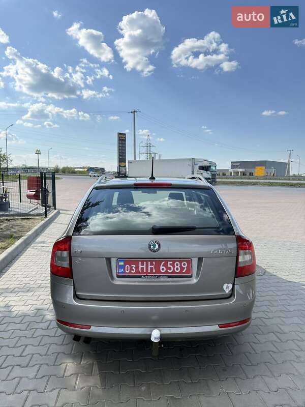 Універсал Skoda Octavia 2011 в Великій Багачці