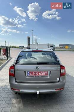 Універсал Skoda Octavia 2011 в 