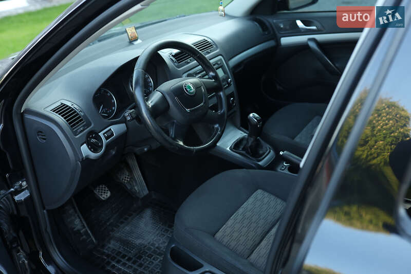 Универсал Skoda Octavia 2012 в Чемеровцах