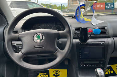 Лифтбек Skoda Octavia 2004 в 