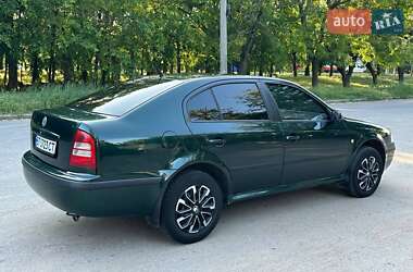 Ліфтбек Skoda Octavia 2001 в Новій Одесі