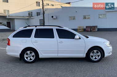 Универсал Skoda Octavia 2012 в 