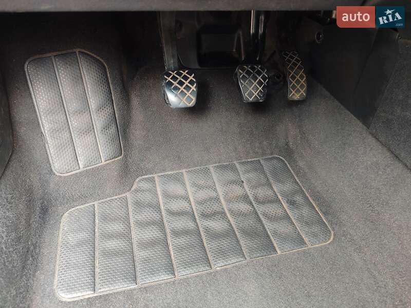 Універсал Skoda Octavia 2003 в Охтирці