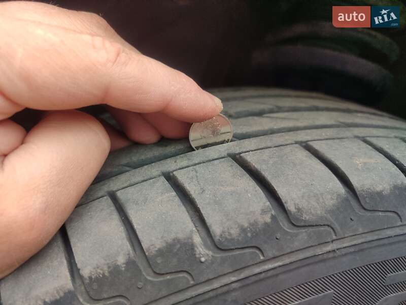 Універсал Skoda Octavia 2003 в Охтирці