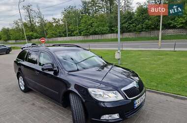 Універсал Skoda Octavia 2012 в 
