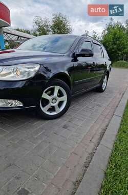 Універсал Skoda Octavia 2012 в 