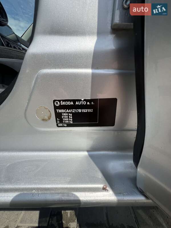 Лифтбек Skoda Octavia 2007 в Черновцах