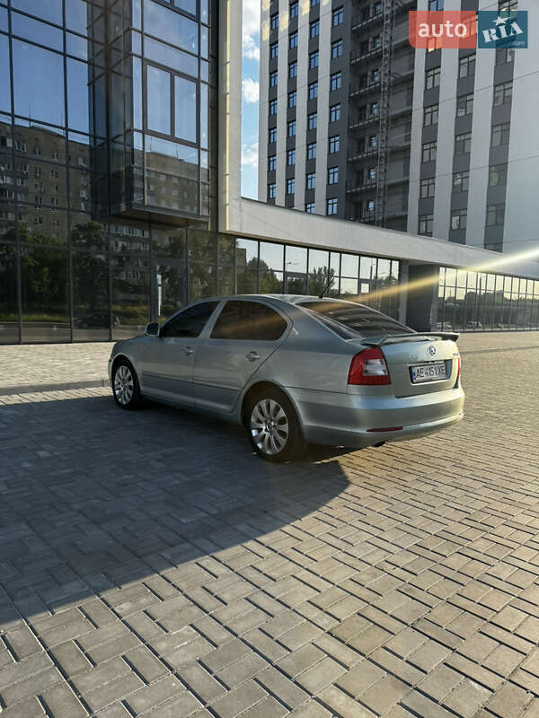 Ліфтбек Skoda Octavia 2010 в Дніпрі