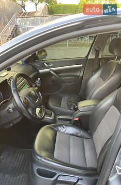 Лифтбек Skoda Octavia 2011 в 