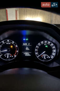Лифтбек Skoda Octavia 2011 в 