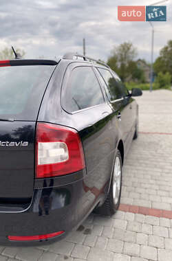 Універсал Skoda Octavia 2012 в 