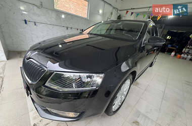 Универсал Skoda Octavia 2015 в 