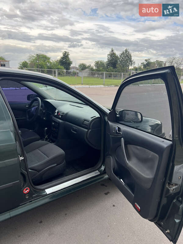Лифтбек Skoda Octavia 2002 в Прилуках
