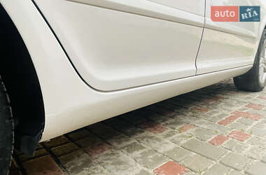 Универсал Skoda Octavia 2011 в 