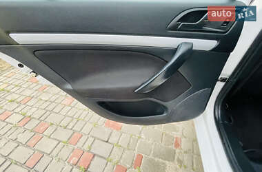 Универсал Skoda Octavia 2011 в 
