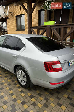 Лифтбек Skoda Octavia 2016 в Виннице