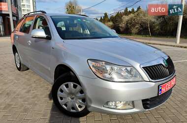 Универсал Skoda Octavia 2013 в Кривом Роге