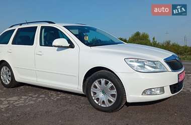 Универсал Skoda Octavia 2012 в 