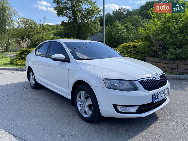 Лифтбек Skoda Octavia 2013 в 