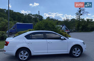 Лифтбек Skoda Octavia 2013 в 