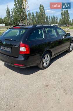 Універсал Skoda Octavia 2012 в 