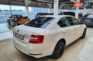 Ліфтбек Skoda Octavia 2017 в 