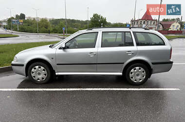 Универсал Skoda Octavia 2009 в 