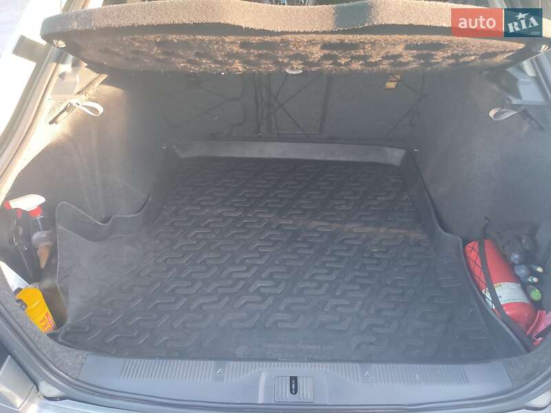 Лифтбек Skoda Octavia 2011 в Кривом Роге фото 8 Лифтбек Skoda Octavia 2011 в Кривом Роге