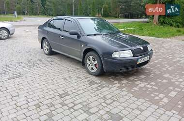 Лифтбек Skoda Octavia 2005 в 