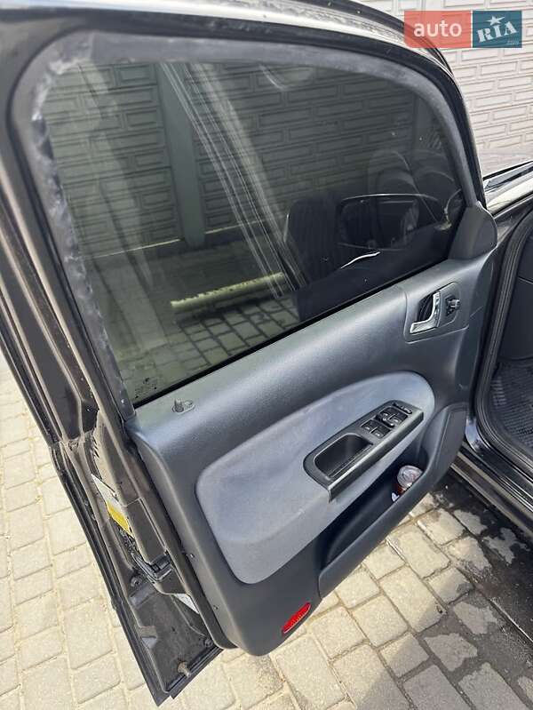 Лифтбек Skoda Octavia 2002 в Одессе