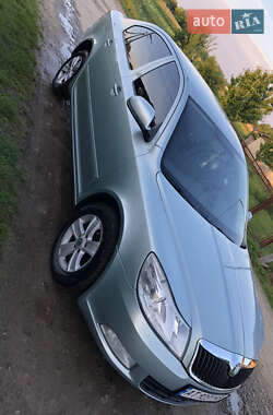 Лифтбек Skoda Octavia 2009 в 