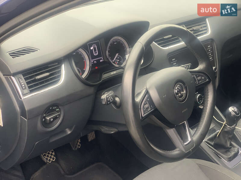 Універсал Skoda Octavia 2017 в Хусті