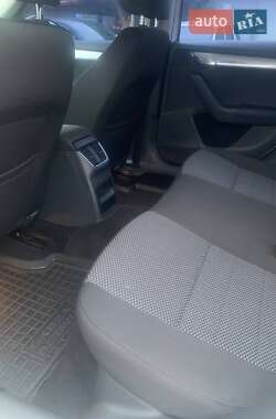 Ліфтбек Skoda Octavia 2015 в 