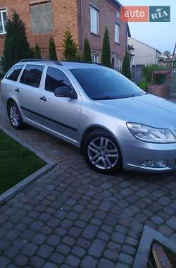 Универсал Skoda Octavia 2011 в Львове