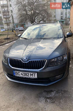 Універсал Skoda Octavia 2017 в Дрогобичі