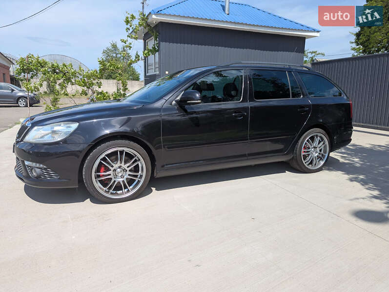 Универсал Skoda Octavia 2010 в Чернигове