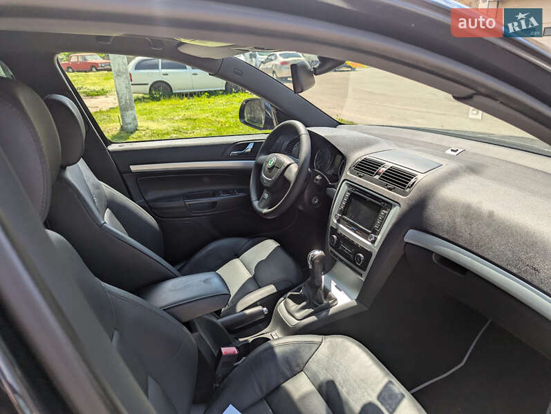 Универсал Skoda Octavia 2010 в Чернигове