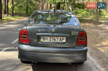 Лифтбек Skoda Octavia 2005 в 