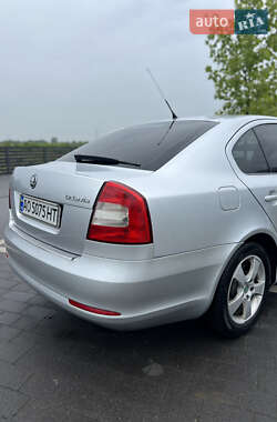 Лифтбек Skoda Octavia 2010 в 