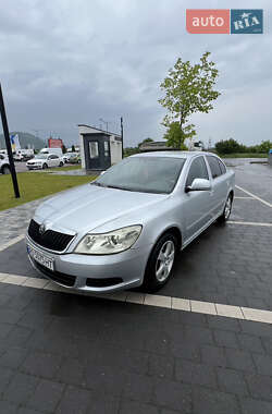 Лифтбек Skoda Octavia 2010 в 