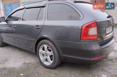 Універсал Skoda Octavia 2012 в 