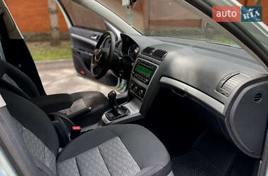 Ліфтбек Skoda Octavia 2012 в 