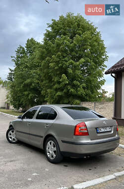 Лифтбек Skoda Octavia 2006 в 