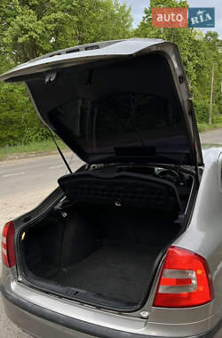 Лифтбек Skoda Octavia 2006 в 