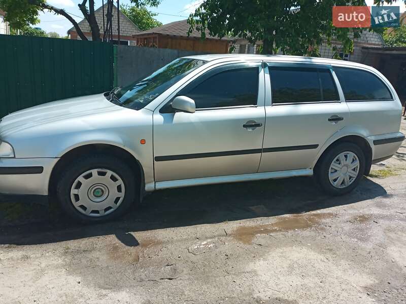 Универсал Skoda Octavia 2000 в 