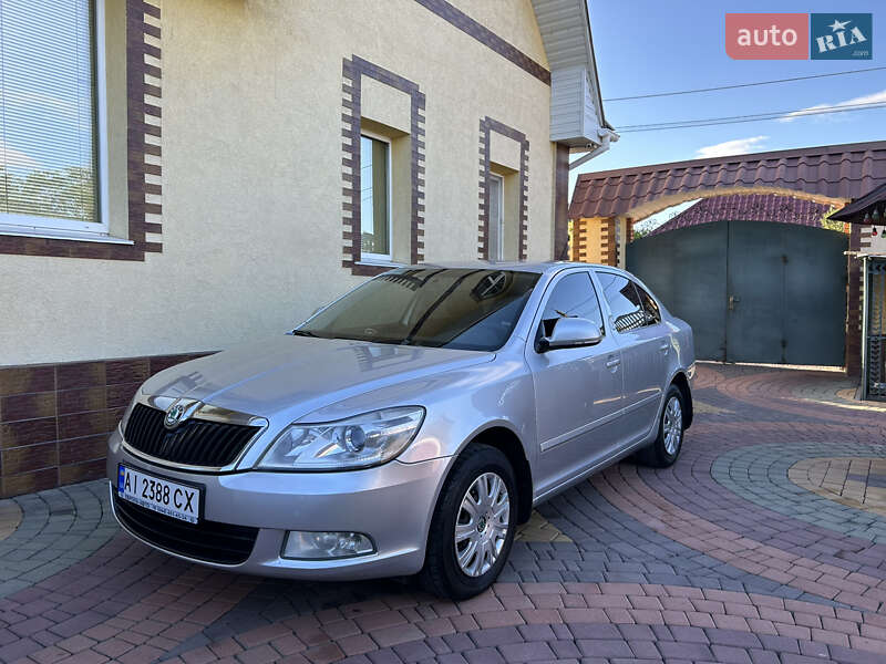 Лифтбек Skoda Octavia 2011 в 