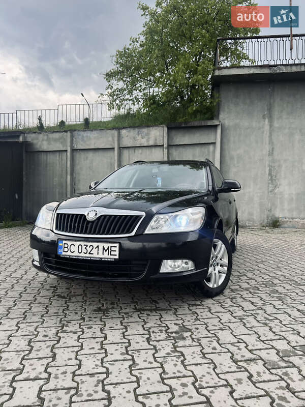 Універсал Skoda Octavia 2010 в Дрогобичі