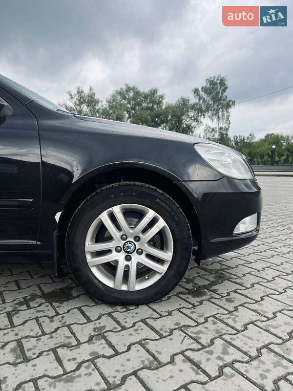 Універсал Skoda Octavia 2010 в Дрогобичі